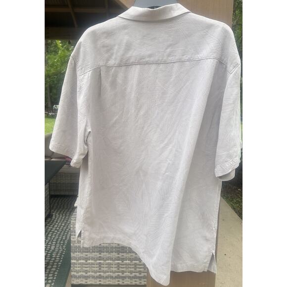 Tommy Bahama Men's Gray Silk Button Up Shirt Size Large Measurements in Descrip - Picture 5 of 16